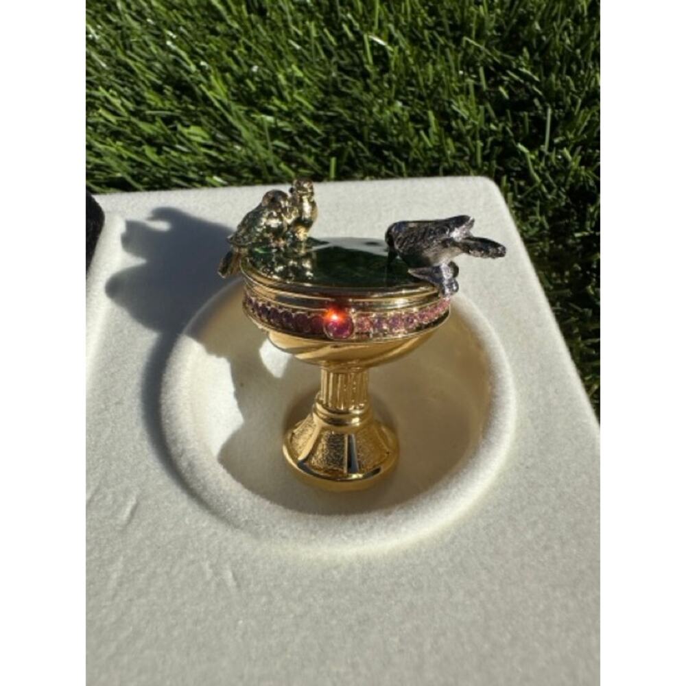 ⭐️Estee Lauder Solid Perfume Compact Bird Bath Birdbath⭐️ - Picture 2 of 12